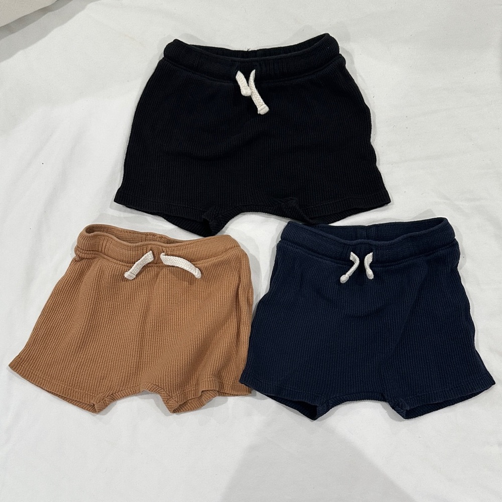 Old Navy Kids Ribbed Pull-On Shorts in Black, Tan, Navy